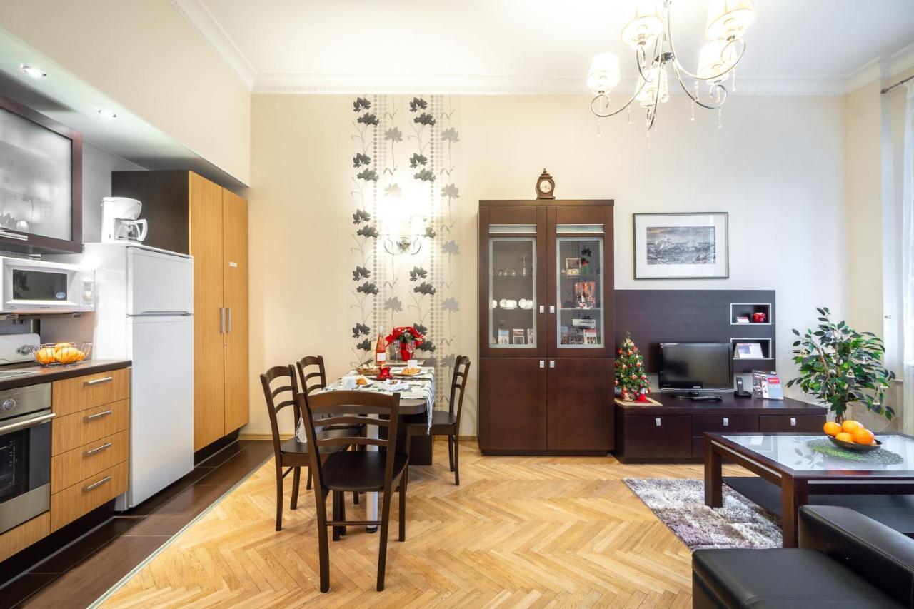 Classic Apartments In Old Town Reval Esterno foto