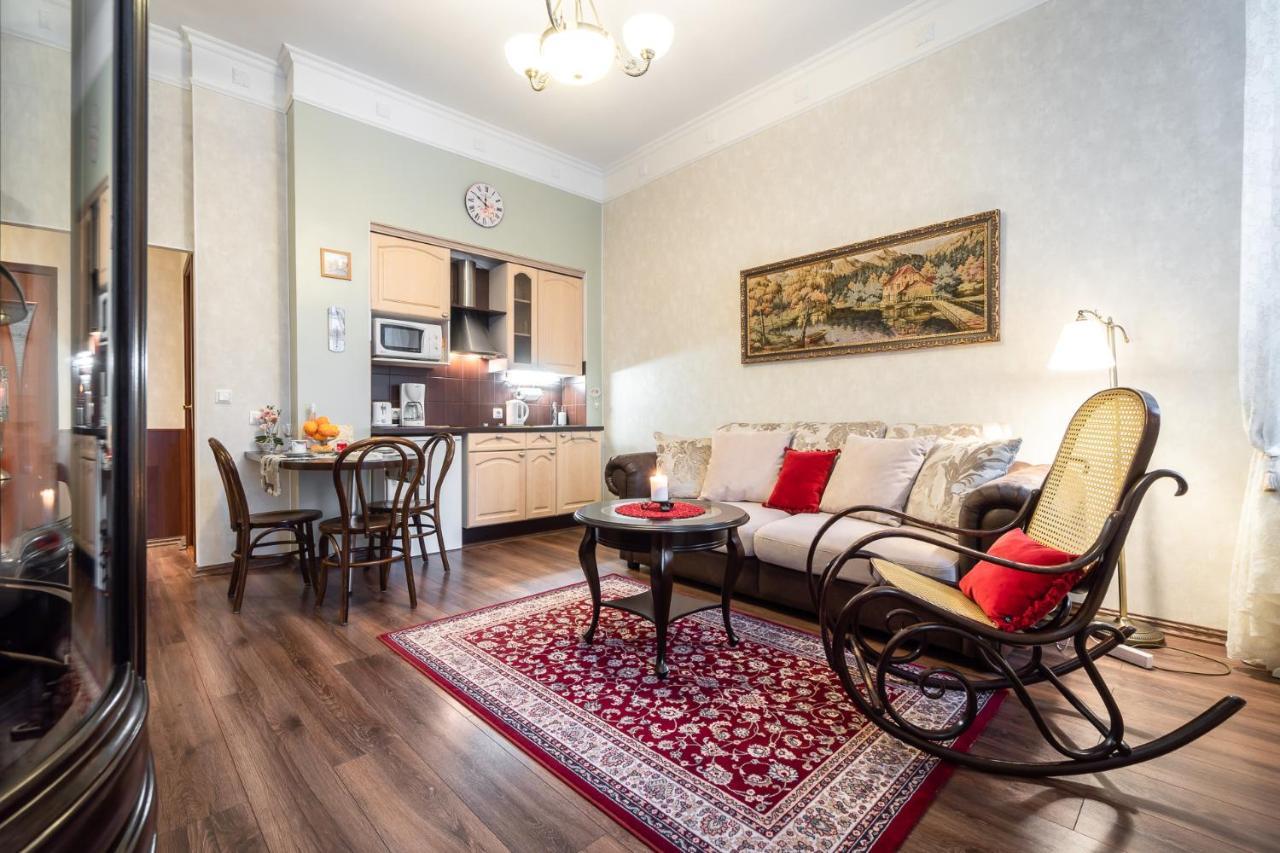 Classic Apartments In Old Town Reval Esterno foto