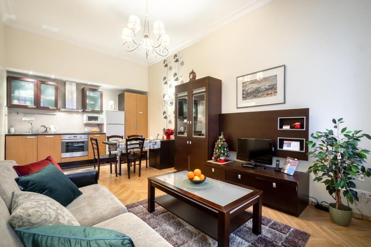 Classic Apartments In Old Town Reval Esterno foto